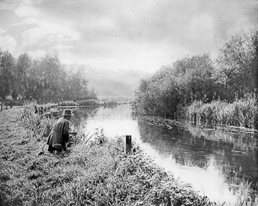 The Kennet Below Ramsbury Plate XXI An Album of the Chalk Streams 1946